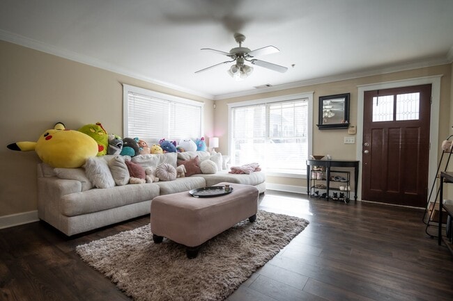 Building Photo - Woodlands Unit 237 - Available NOW