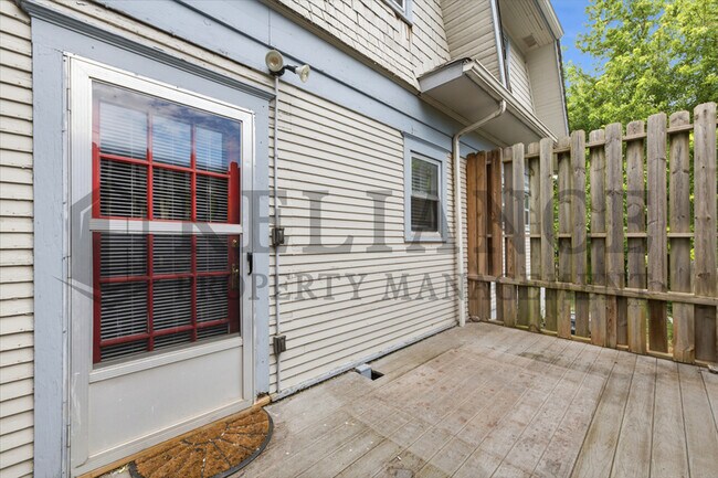 Building Photo - 111 N Clifton Ave