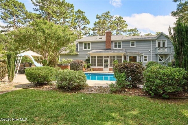 Building Photo - 209 Lazar Ln