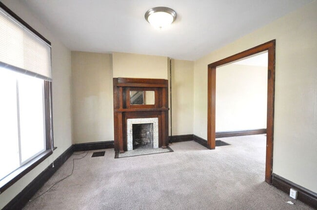 Building Photo - 177 E 11th Ave