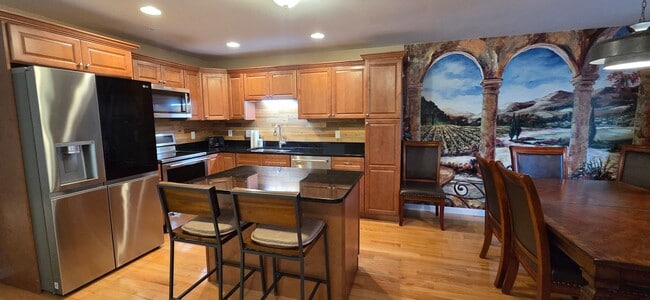 Building Photo - PENDING - 55+ Townhouse available for rent