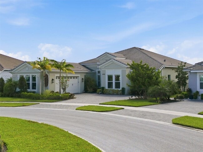 Building Photo - 4662 Estates Cir
