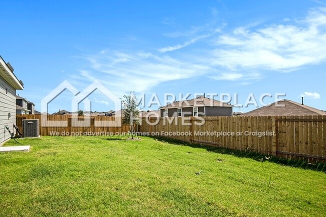 Building Photo - 10925 Gray Mare Dr