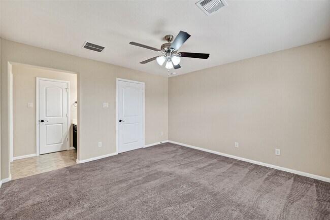 Building Photo - 2931 Oakdale Landing Ct
