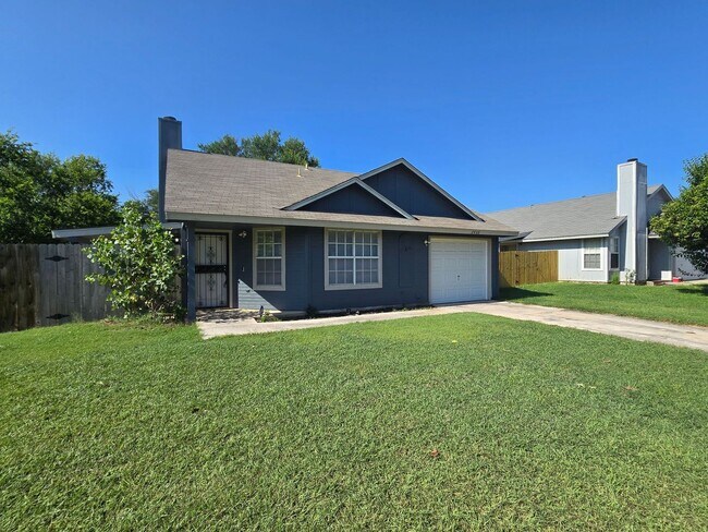 Building Photo - RENT REDUCTION & NEW IN MANAGEMENT - AVAIL...