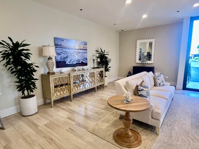 Building Photo - 5550 N Ocean Dr