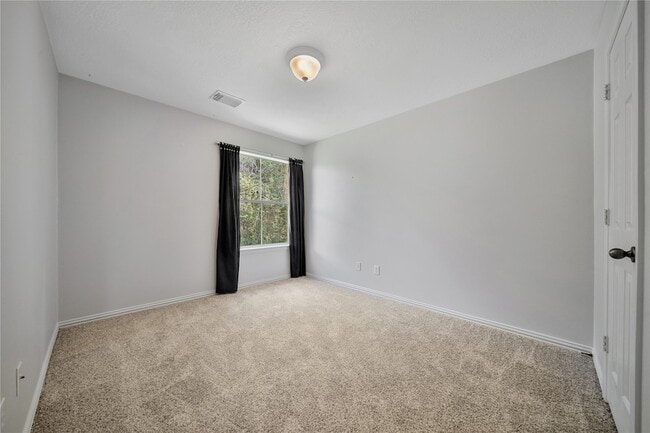 Building Photo - 14 Beauty Bower Pl