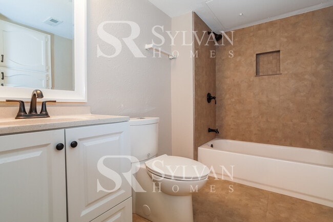 Building Photo - At Last, This Is What You Have Been Searching For!