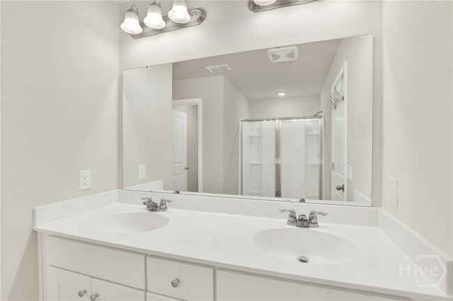 Building Photo - 132 Congo Ct