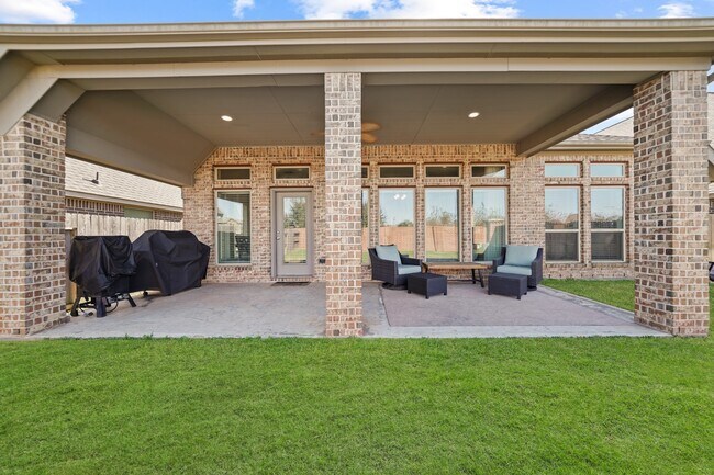 Building Photo - 10839 High Red Mesa
