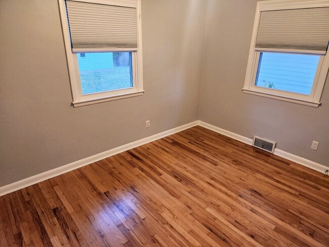 Building Photo - 4001 36th Pl