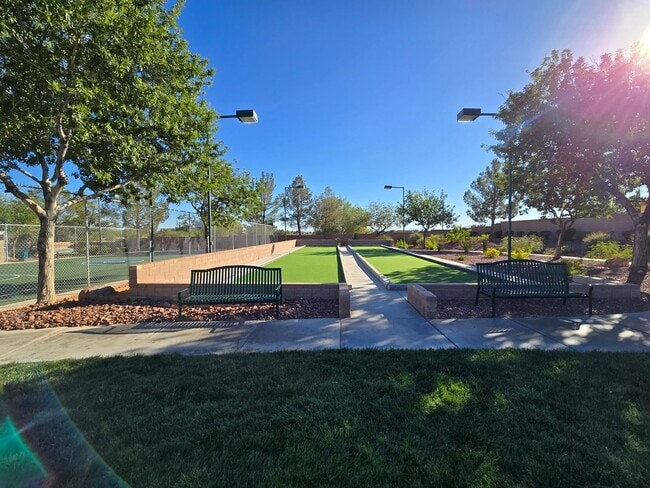 Building Photo - An Amazing 3 Bedroom, 2 Story Home in Silverstone Ranch.