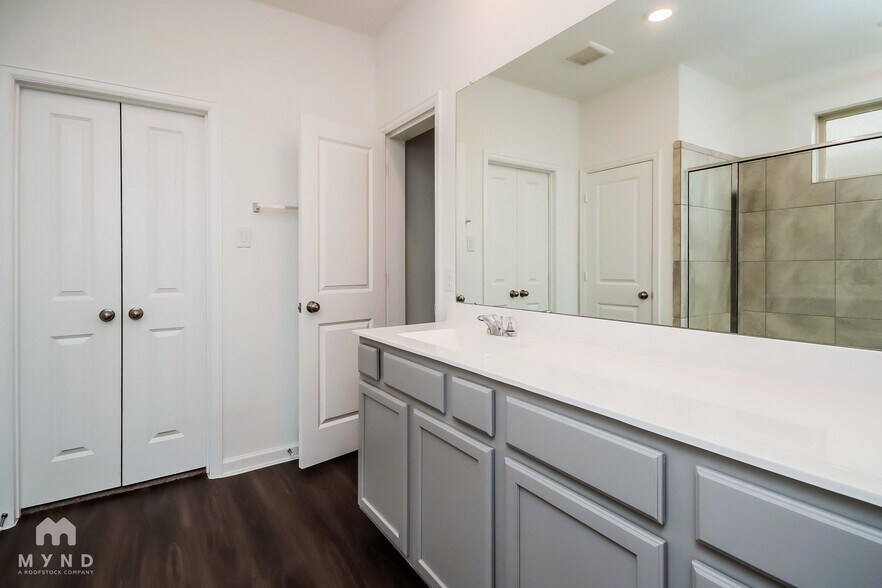 Building Photo - 4915 Eldorado Rose Pl