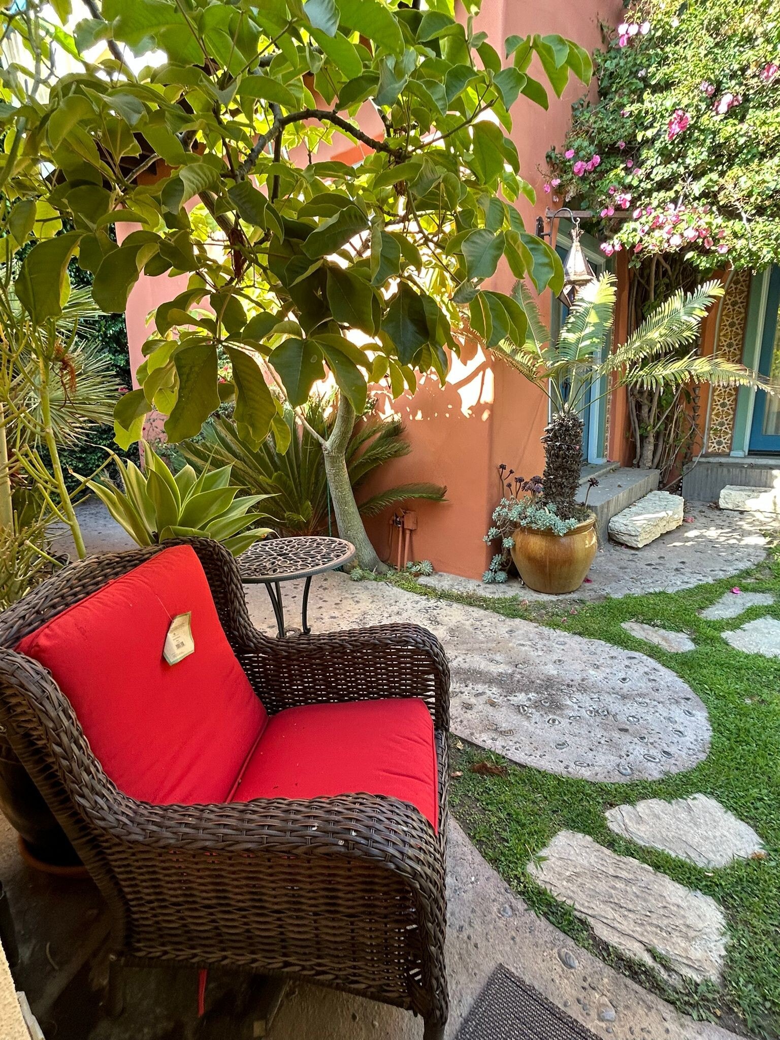 Building Photo - 212 3rd Ave