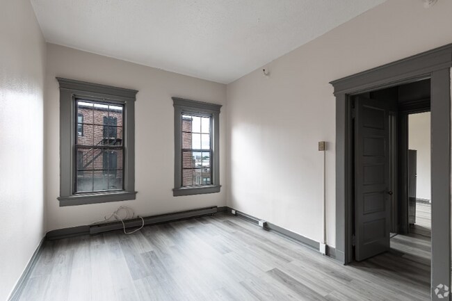 Building Photo - 35 Union St