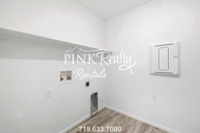 Building Photo - 8033 Buffalo Horn Dr