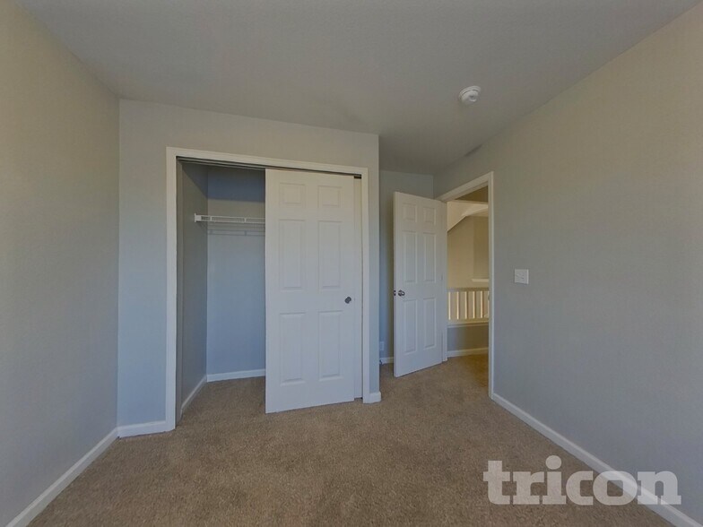 Building Photo - 12254 Pine Valley Cir