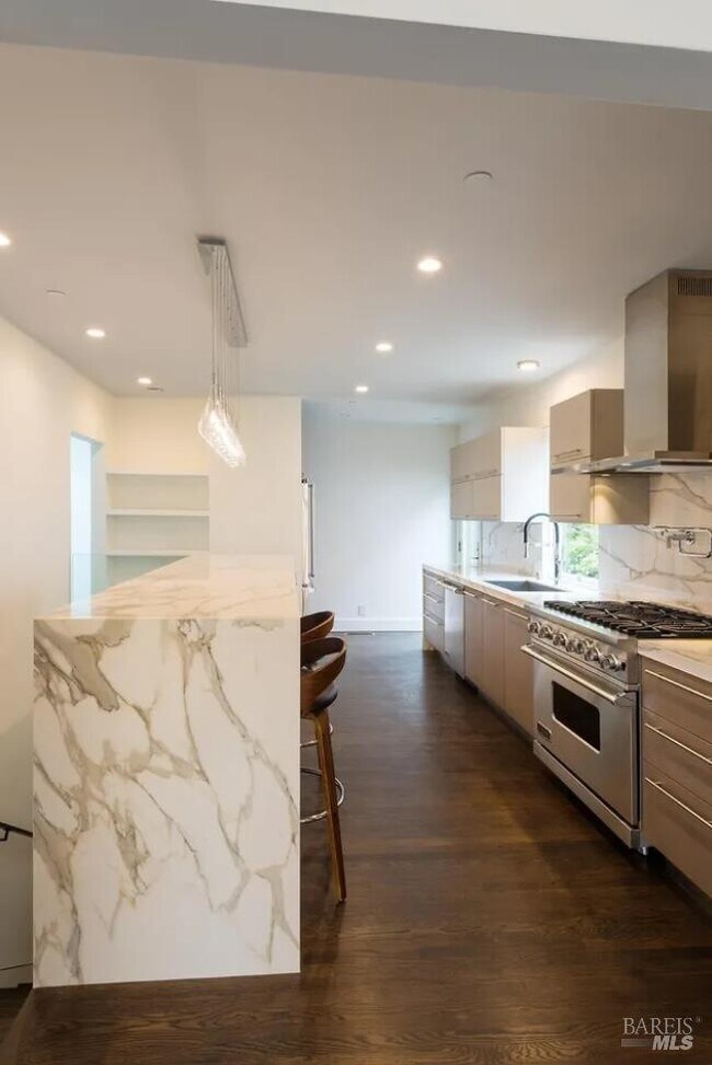 Building Photo - 1309 Nye St