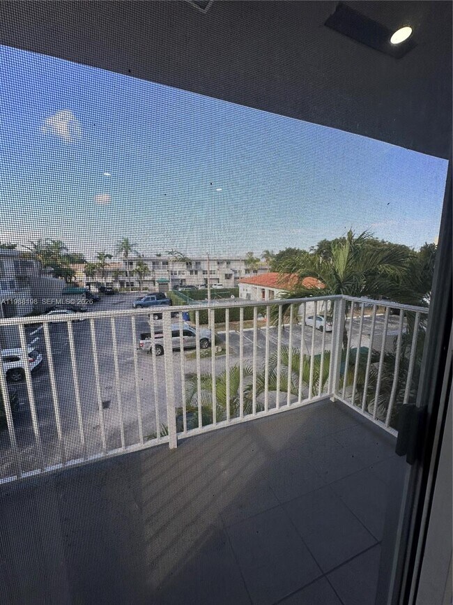 Building Photo - 7510 SW 152nd Ave