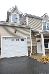 Building Photo - 17 Brookview Cir