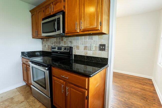 Building Photo - 1077 Talbot Ave