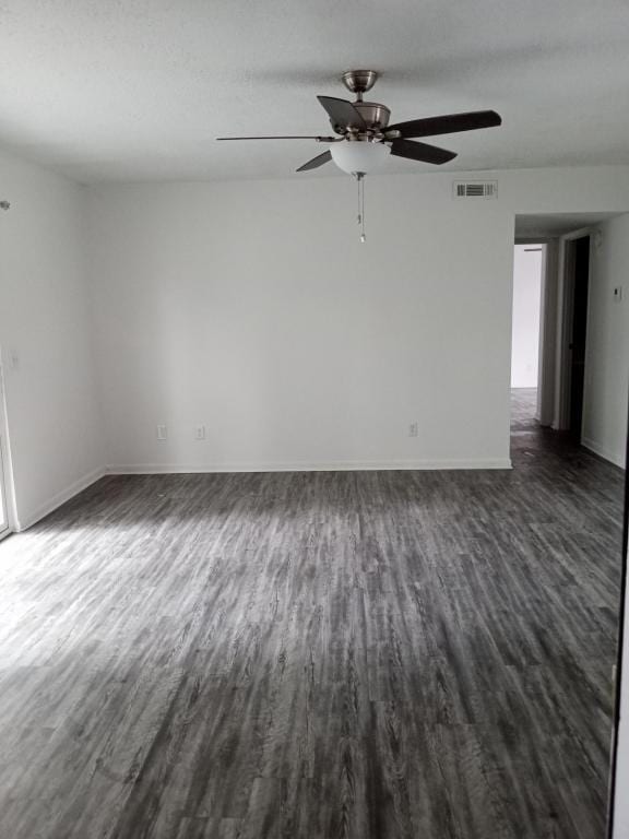 Building Photo - 300 Apache Dr