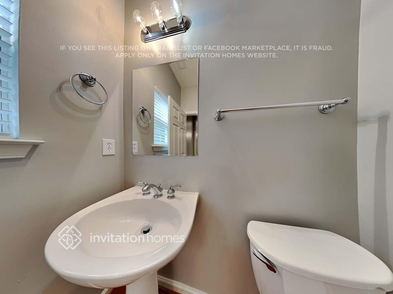 Building Photo - 1225 Periwinkle Dr