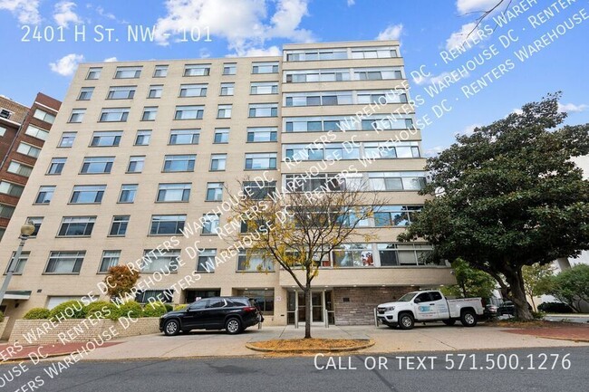 Primary Photo - Stunning 2Bd/1Bth condo nestled in the hea...