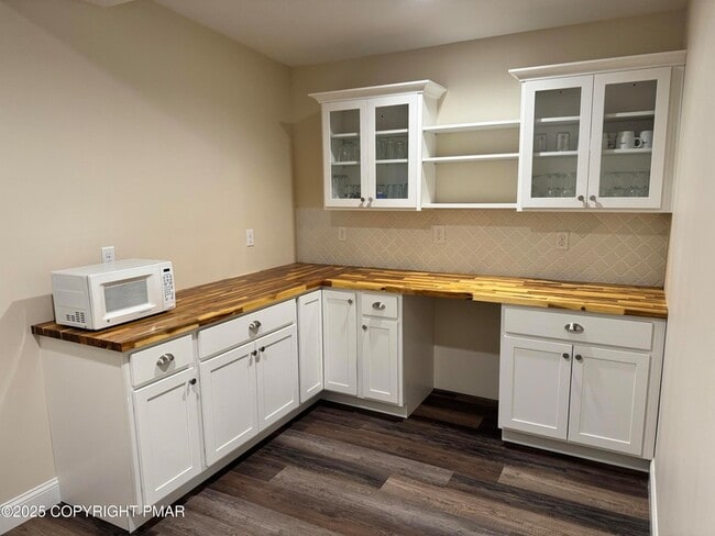 Building Photo - 3884 PA-115