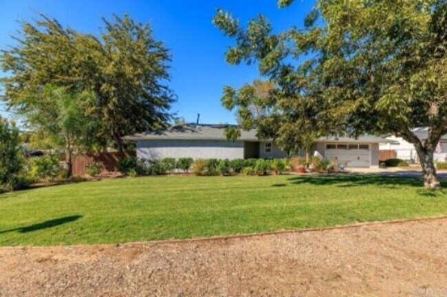 Building Photo - 1806 Wight Way