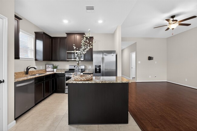 Building Photo - 7712 Boulder Sunstone Ln