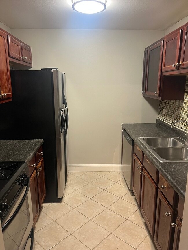 Building Photo - 9962 S 84th Terrace