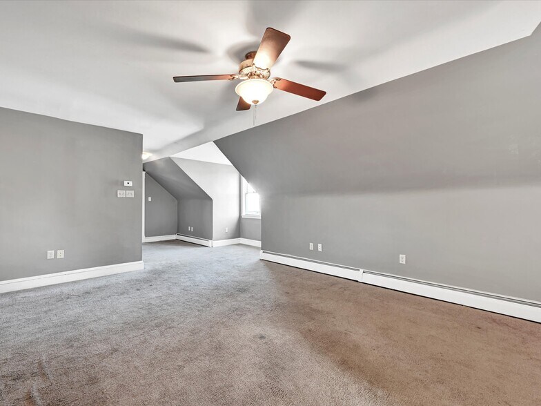 Living Room - 19 Beechwood Rd
