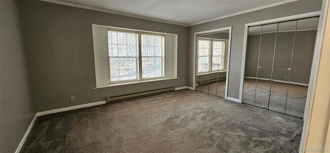 Building Photo - 323 Cushetunk Dr