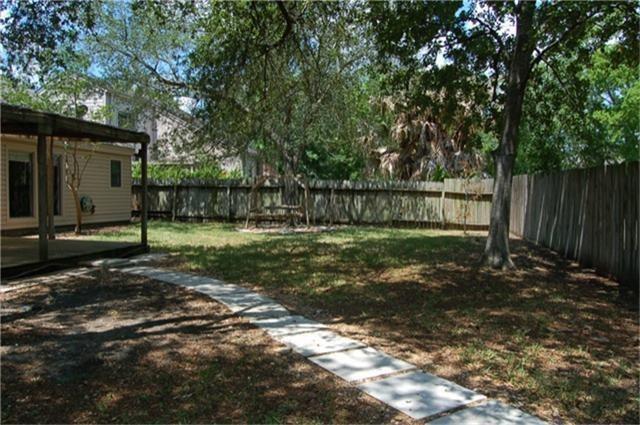 Building Photo - 12226 Briar Forest Dr