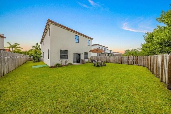 Building Photo - 268 NE 210th Way