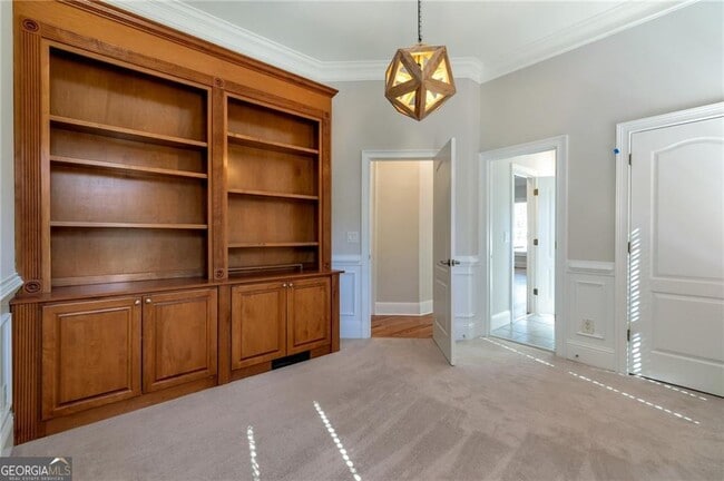 Building Photo - 115 Wolf Willow Ct