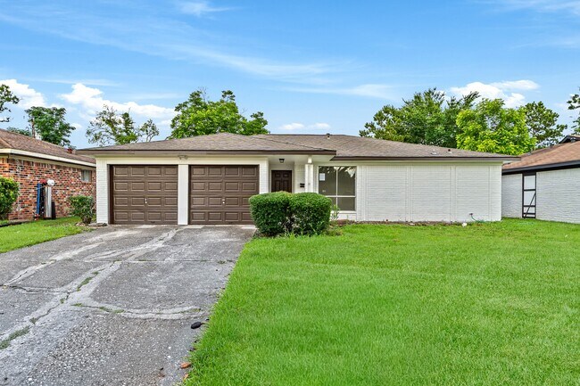 Building Photo - 11823 S Willow Cir