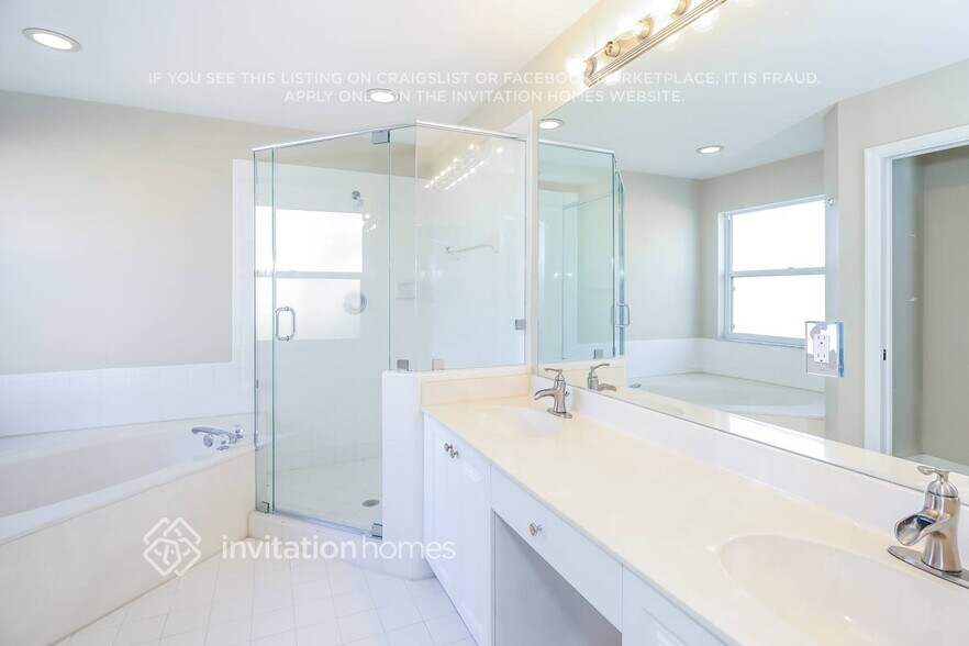 Building Photo - 7775 Springfield Lake Dr