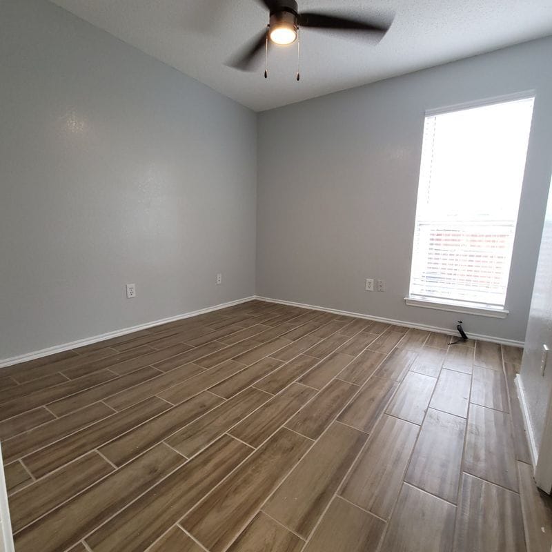 Building Photo - 1306 York Castle Dr