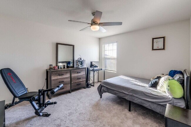 Building Photo - 5628 Pearl Mdw