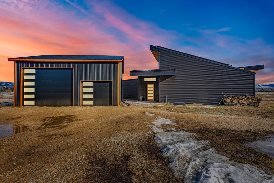 Building Photo - 5052 Hoblitt Ln N