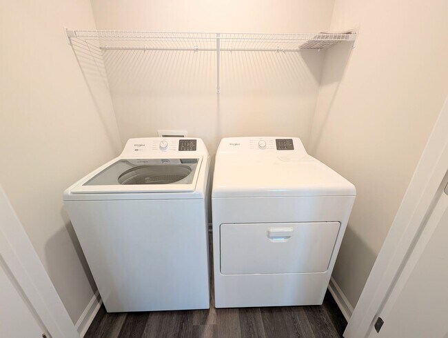 Building Photo - NEW End Unit Townhouse Available for Rent - Conway, South Carolina