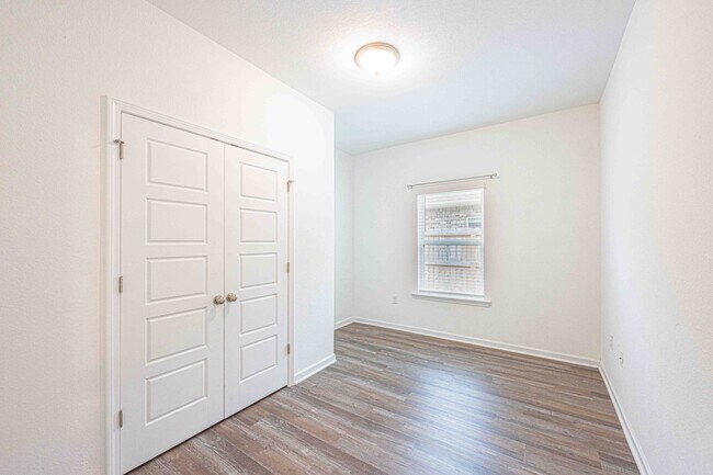 Building Photo - 13708 Antler Hl Rd