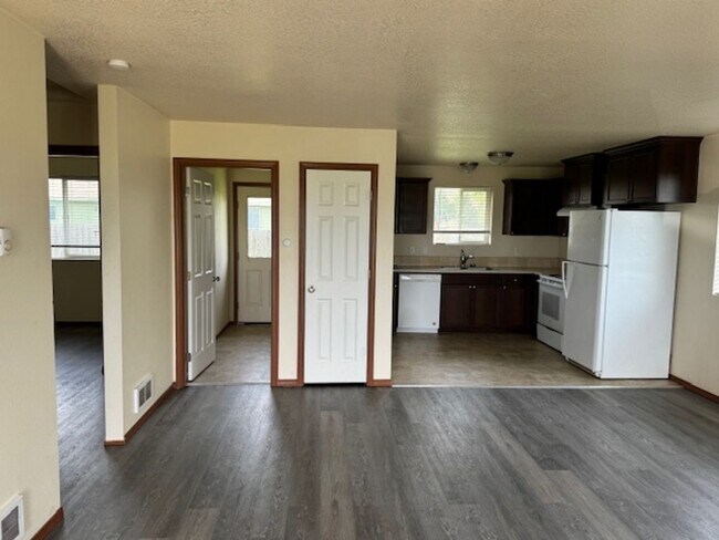 Building Photo - 3530 Britt Ave