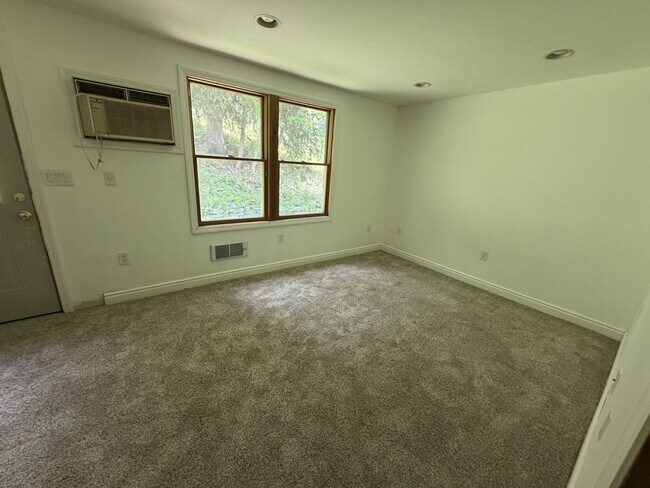 Building Photo - Price drop!  4 bedroom home now Available for Rent in Peters!