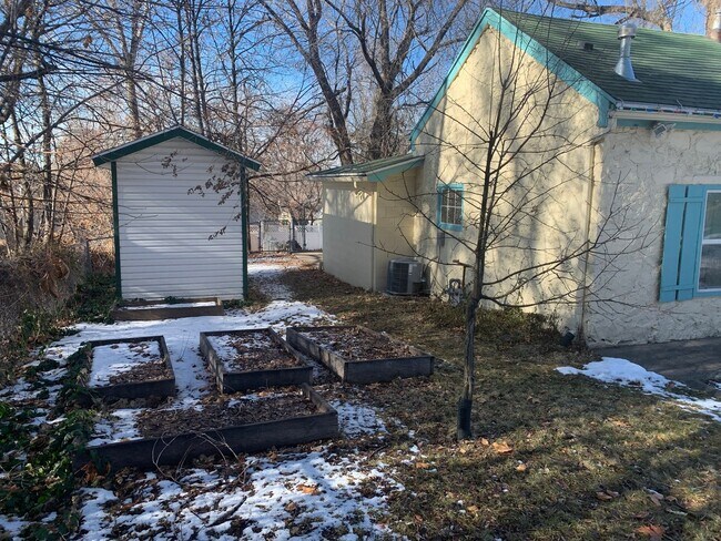 Building Photo - Charming 2 Bed, 1 Bath Home in Centerville