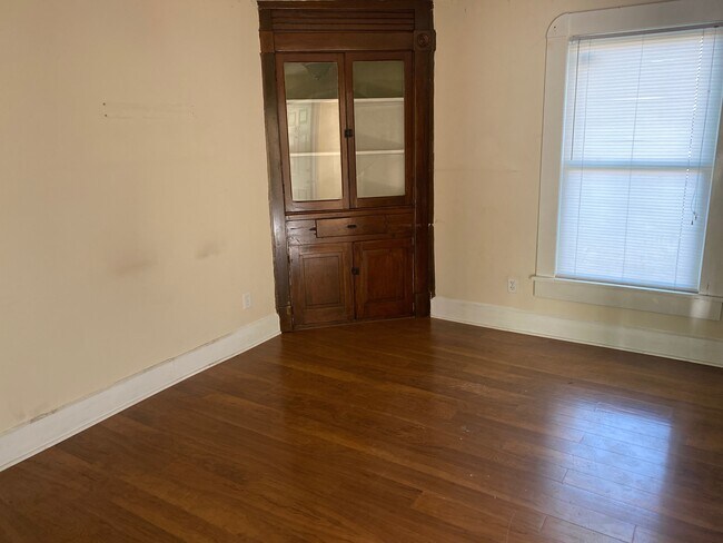 Living Room - 822 Christian Pl