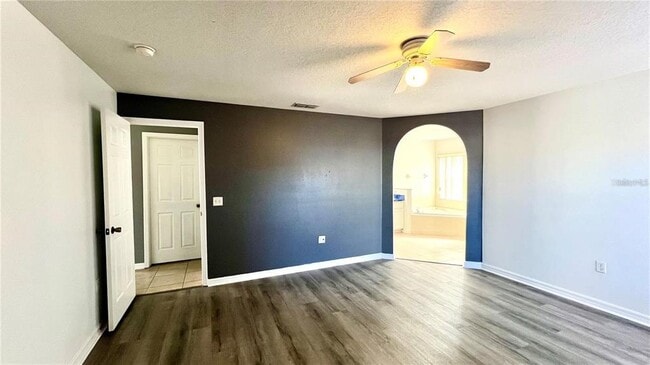 Building Photo - 16349 Coopers Hawk Ave