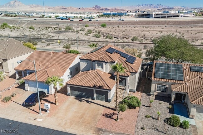 Building Photo - 138 Cam Capri